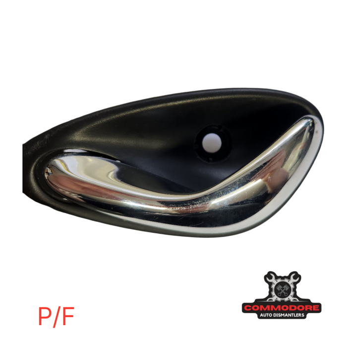 VT/VY/VX/VU/VZ - PASSENGER'S FRONT Internal Door Handle
