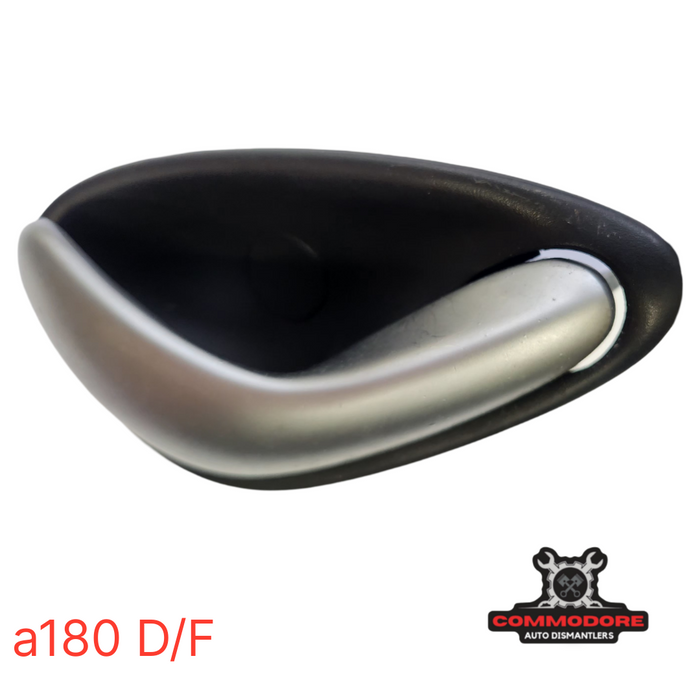 A180 - VT/VY/VX/VU/VZ - DRIVER'S FRONT Internal Door Handle