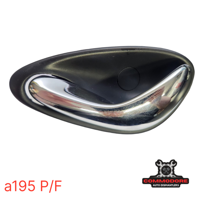 A195 - VT/VY/VX/VU/VZ - PASSENGER'S FRONT Internal Door Handle