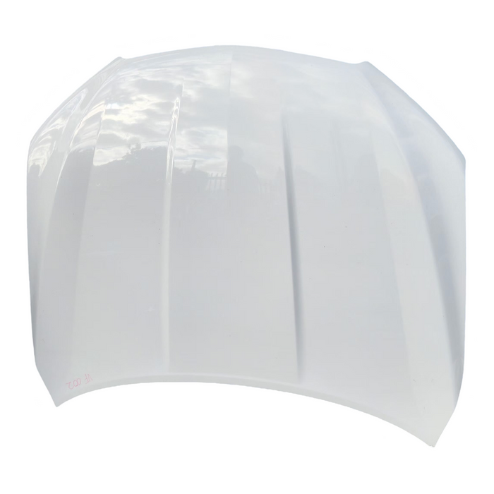 DA002 - VF Holden Commodore - Bonnet - HERON WHITE #679F