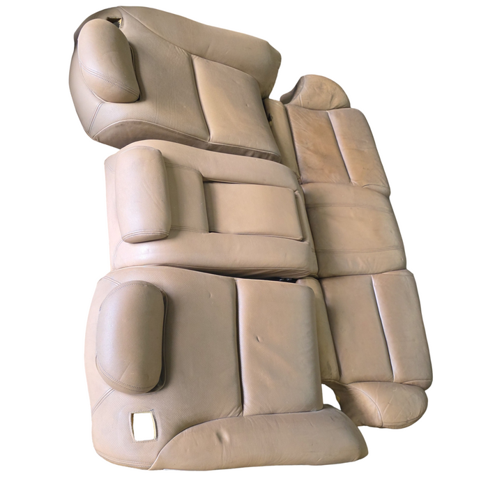 WH INTERNATIONAL - Rear Seat