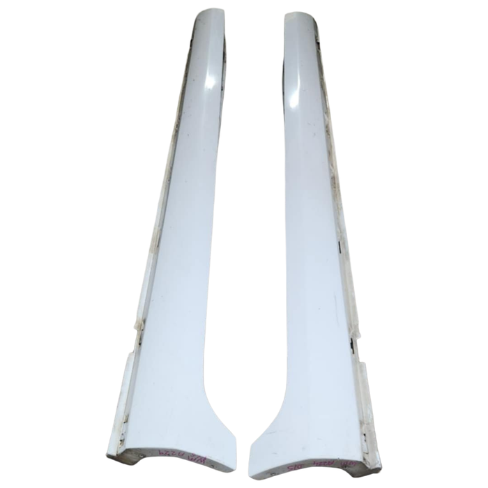 A224 - WM STATESMAN SEDAN - Sideskirt (PAIR) herron White