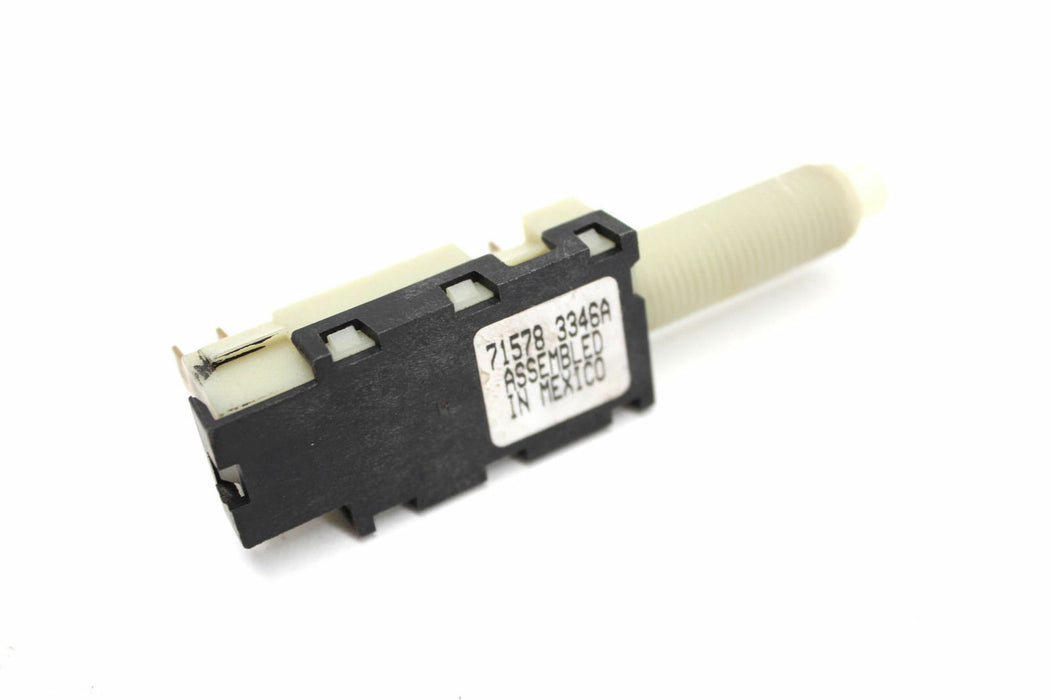 VT,VX,VU,WH - BRAKE LIGHT SWITCH