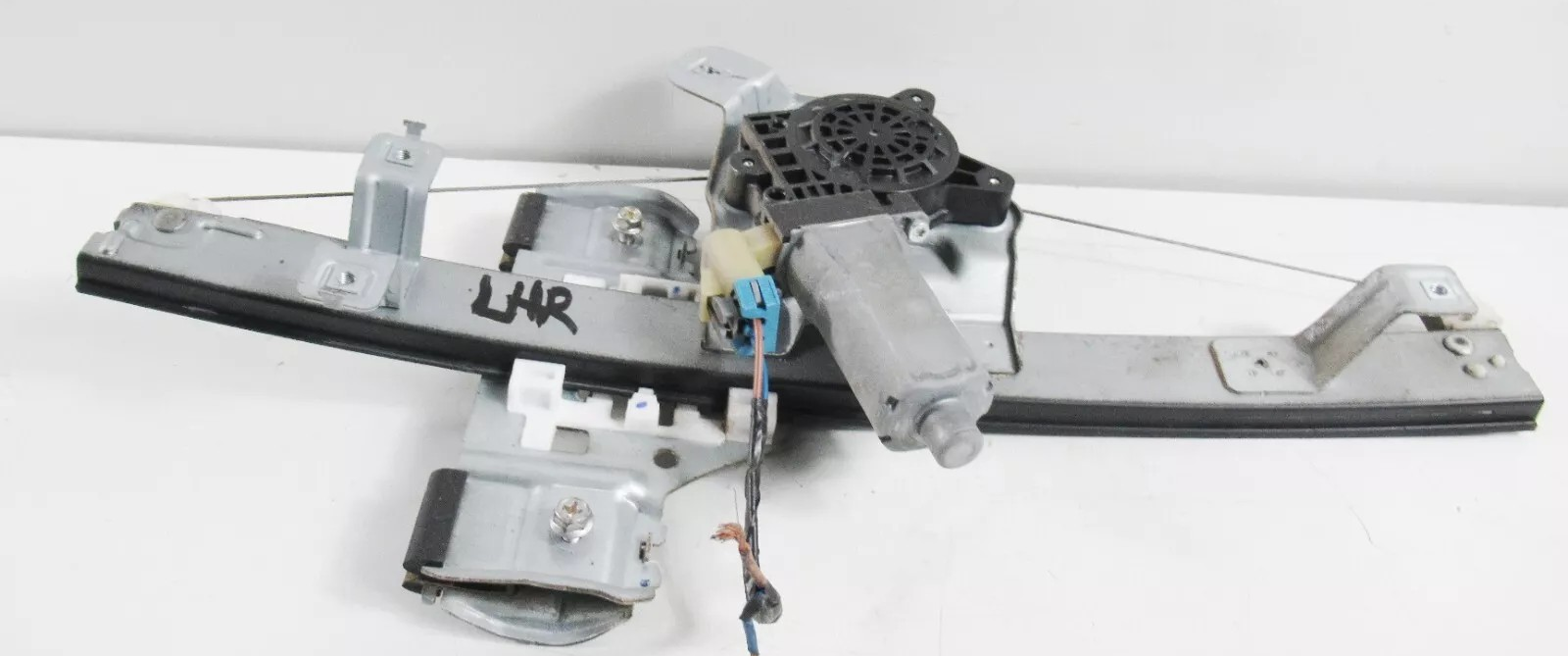 VE / WM - Window Regulators Drivers Front (2 PIN) - POWER