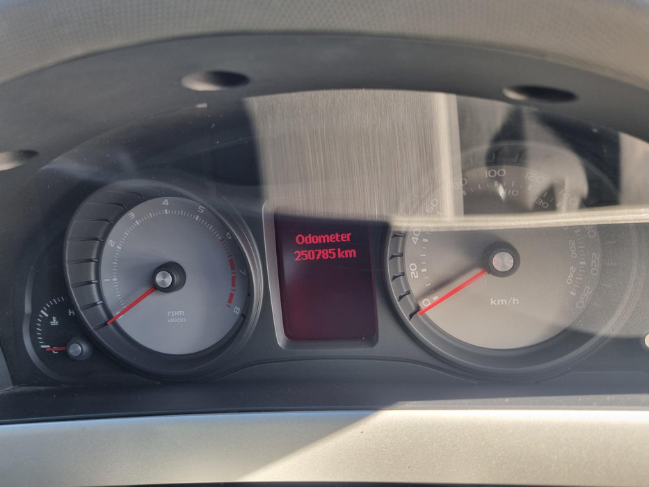 A210 - VE SV6 Series I Holden Commodore Sedan V6 LLT, Auto MYB Phantom Black #690F 250,XXXkms