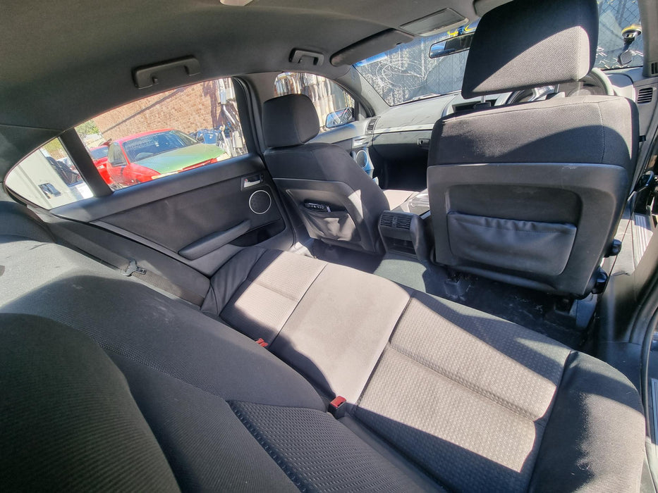 A210 - VE SV6 Series I Holden Commodore Sedan V6 LLT, Auto MYB Phantom Black #690F 250,XXXkms