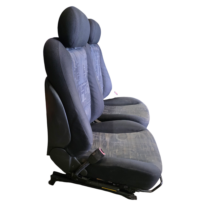 VX S-PAC COMMODORE - Front Seat (PAIR)