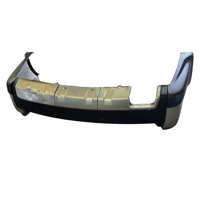 A205 - VZ HOLDEN ADVENTRA WAGON - Rear Bar - NITRATE SILVER #636R