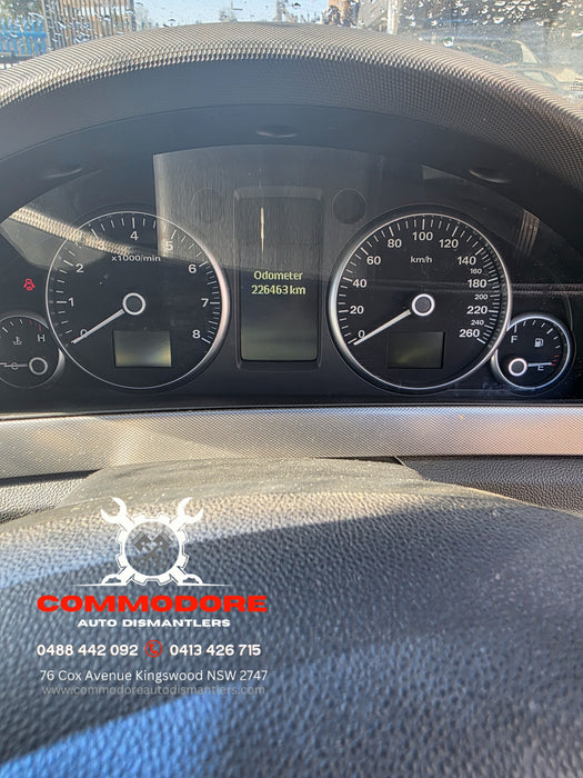 A267 - VE HOLDEN CALAIS (2006) SERIES I - CLUSTER LY7 V6 AUTO - 226, 463kms (LVL3 CBJ) P/N: 92198636