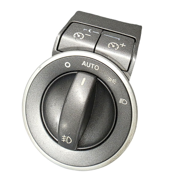 COMW1 VE Holden Commodore Headlight Switch Silver