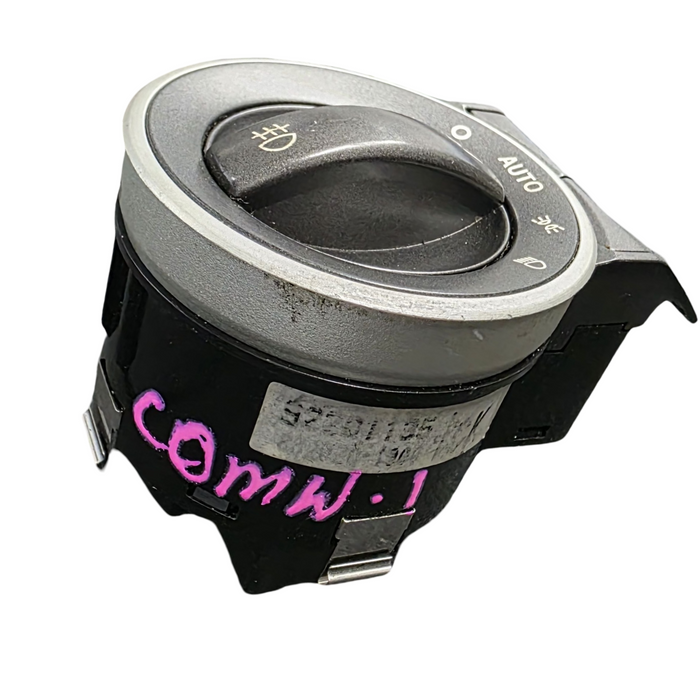 COMW1 VE Holden Commodore Headlight Switch Silver