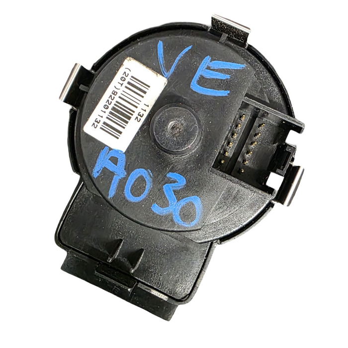 A030 - VE - Holden Commodore - Headlight Switch- Grey