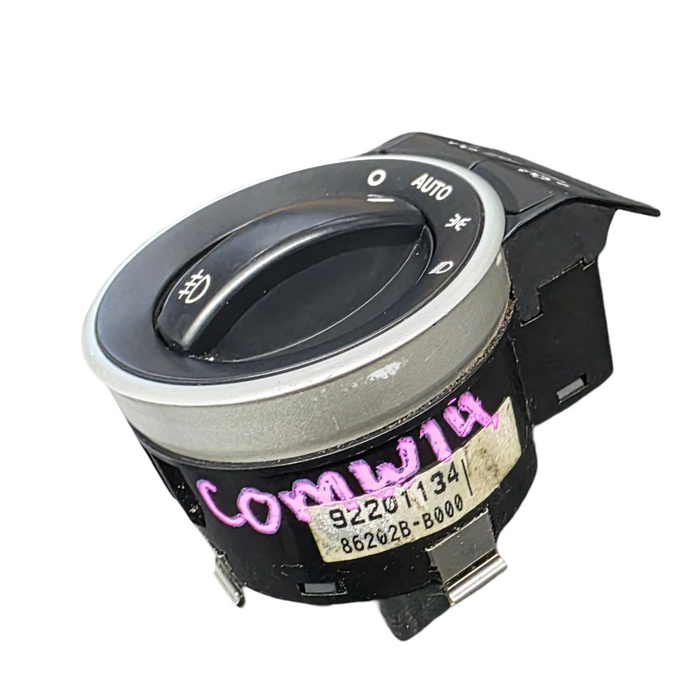 Comw14 - Holden Commodore - Headlight Switch - Black