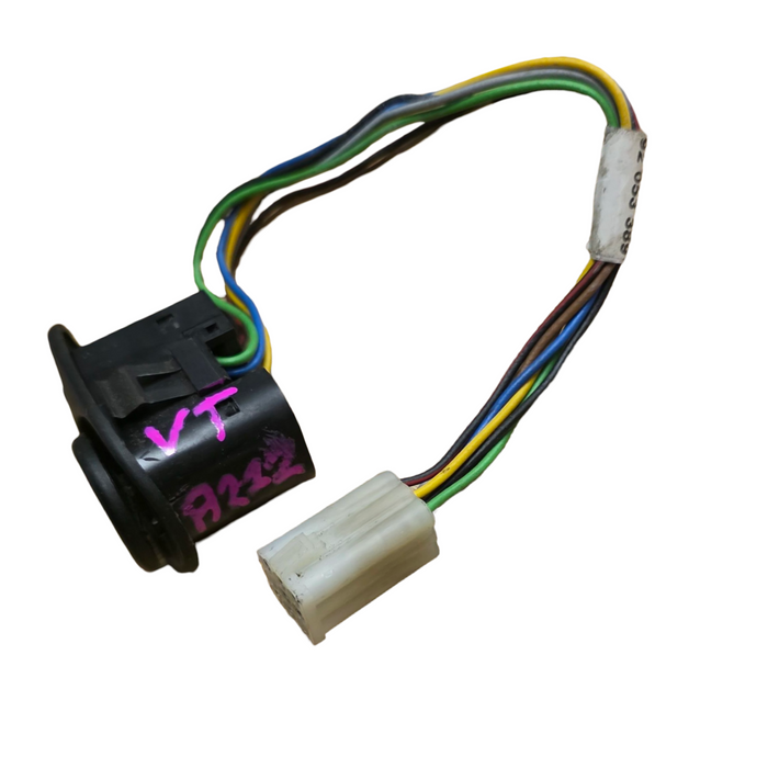 A212 - VT Holden Commodore - Power Mirror Switch
