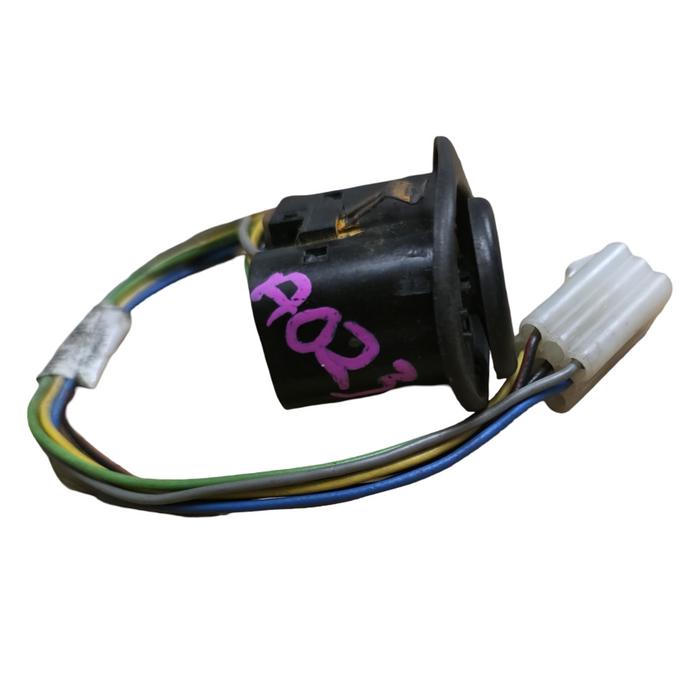 A023 - VT Series I Holden Commodore - Power Mirror Switch
