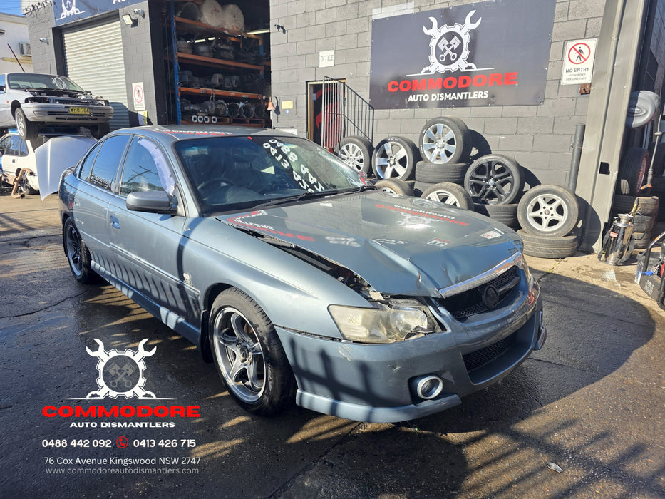A268 - VZ HOLDEN CALAIS SEDAN - Front Guard (PASSENGER'S) - ODYSSEY BLUE #276M