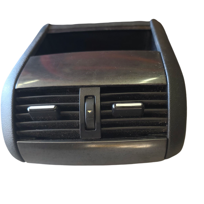 A264 - VE HOLDEN CALAIS - Rear Console / Vent
