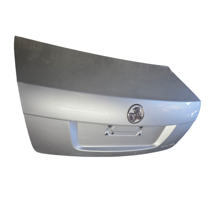 A264 - VE HOLDEN CALAIS - Bootlid - NITRATE SILVER #636R