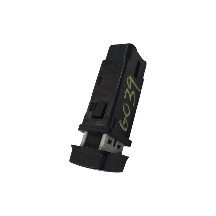 G039 - VY, VZ Holden Commodore - A/S Button