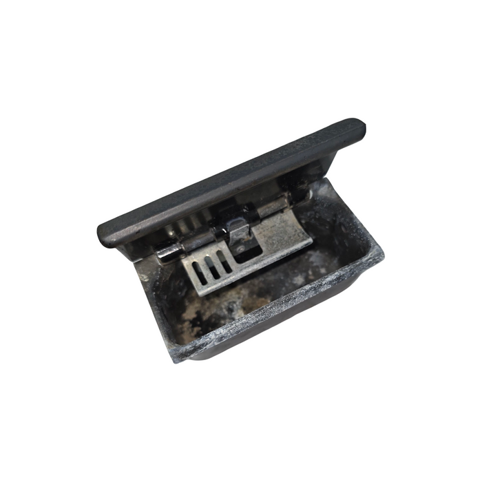 A056 - VS HOLDEN COMMODORE - Door Trim Ashtray