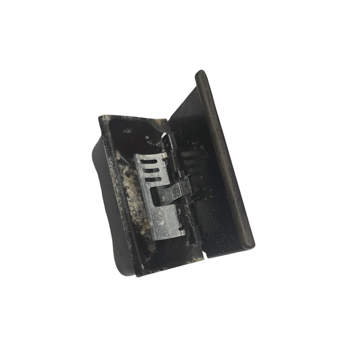 Comw66 - VS Holden Commodore - Ashtray