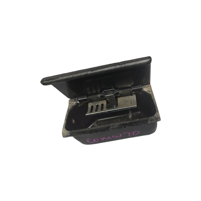 Comw70 - VN, VQ, VP, VR, VS Holden Commodore - Ashtray