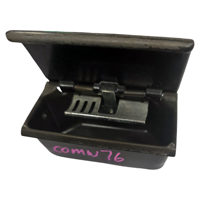 Comw76-1 - VN, VQ, VP, VR, VS Holden Commodore - Ashtray