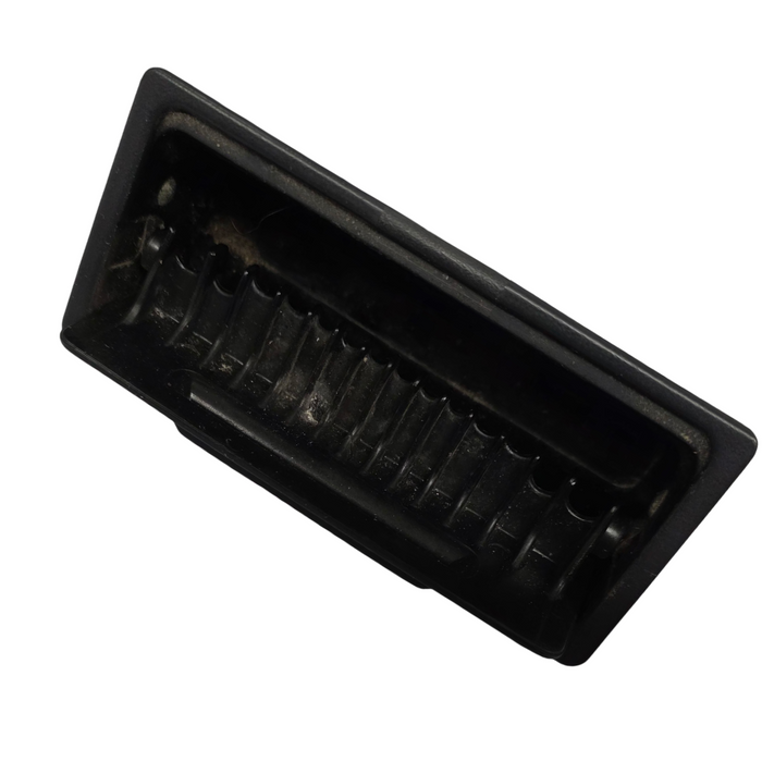 Comw77 - VN, VQ, VP, VR, VS Holden Commodore - Ashtray
