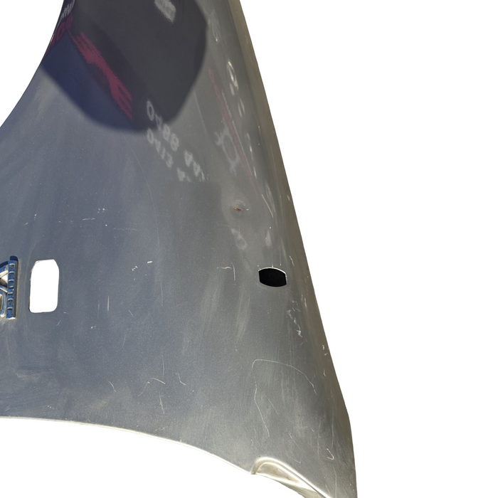 KR005 - VS/VR Holden Statesman - Front Guard (Passenger Side)