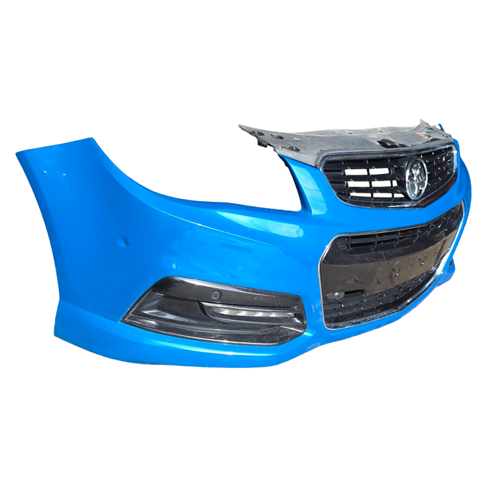 DA001 - VF Holden Commodore Series I SSV, SS - Front Bar w/ Grilles and DRL Lights