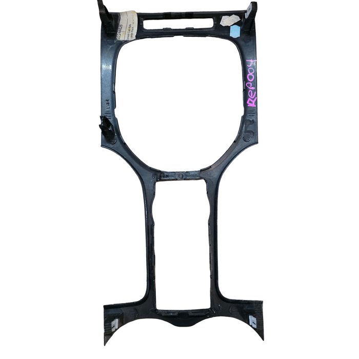 REP004 - VE Holden Commodore SS, SV6 Series II - Centre Console Trim (AUTO)