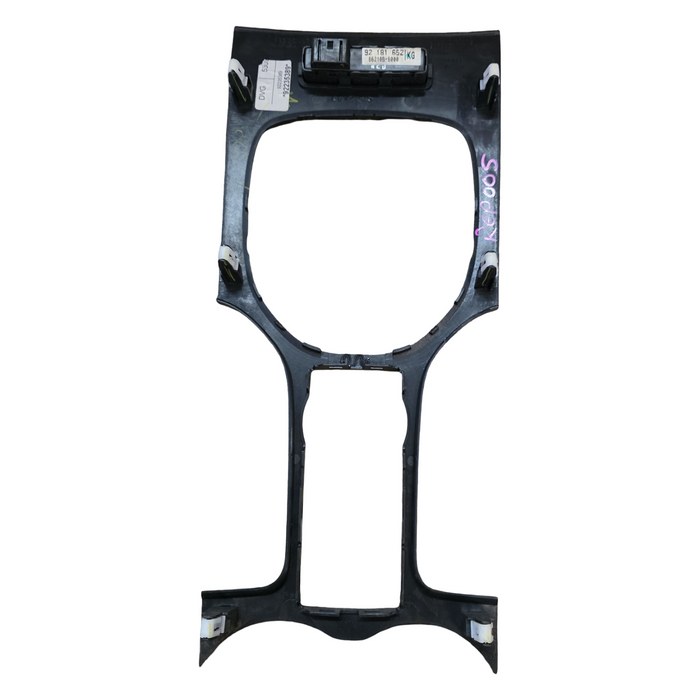 REP005 - VE Holden Commodore SS, SV6 Series II - Centre Console Trim