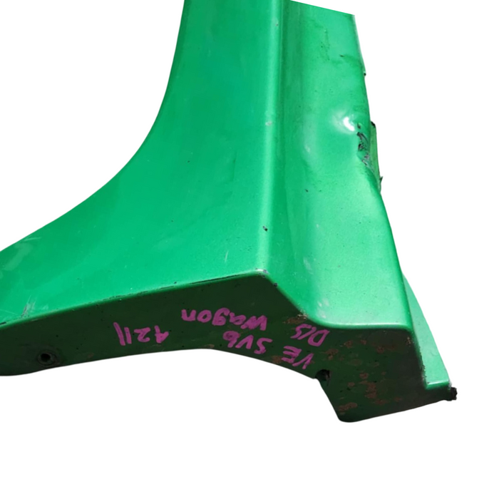 A211 - VE SV6 Holden Commodore Wagon - Sideskirt (Pair) Atomic Green