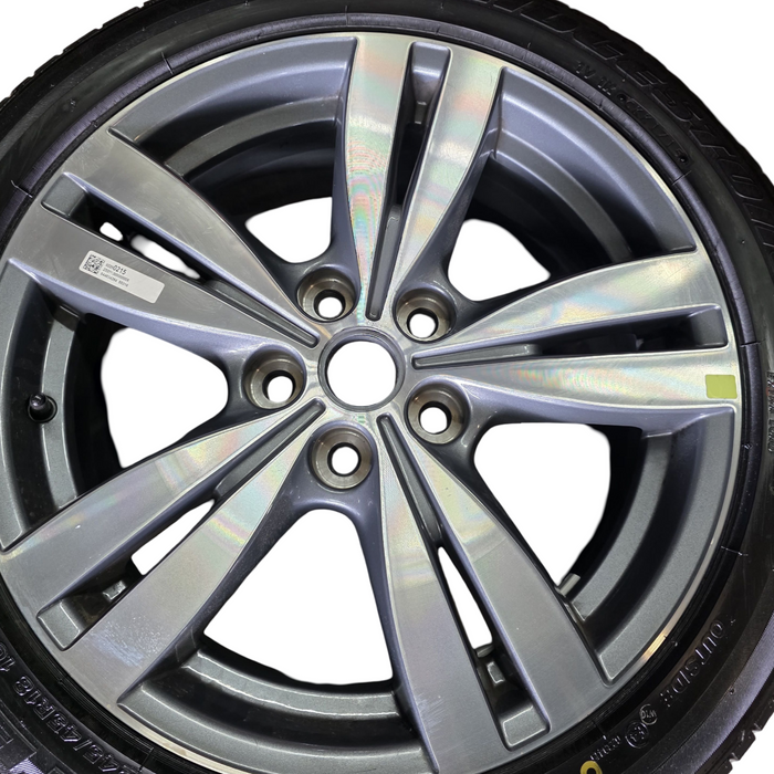 A241 - VF STORM SV6 SEDAN - 18" WHEEL AND TYRE