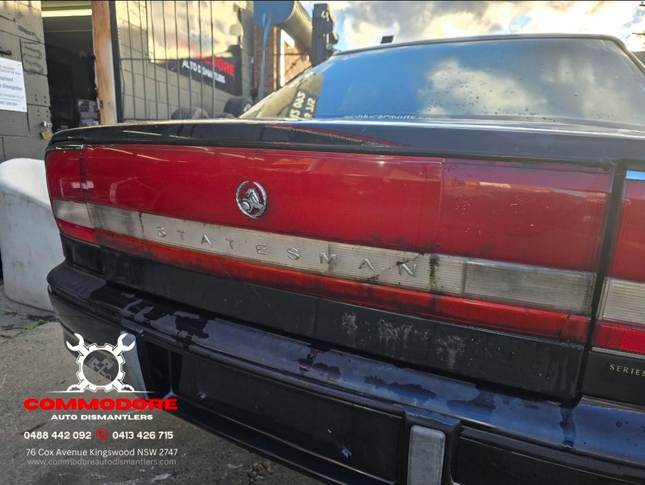A271 - VS HOLDEN STATESMAN SII - Bootlid w/ Garnish - RAVEN PEARL #B171