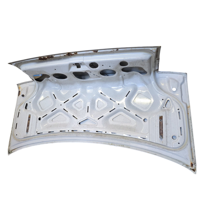 A166 - VS Holden Commodore Sedan - Bootlid White