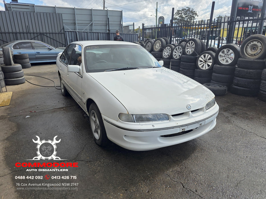 A276 - VS HOLDEN COMMODORE SEDAN - Front Guard (PASSENGER'S) ALASKAN WHITE #J064
