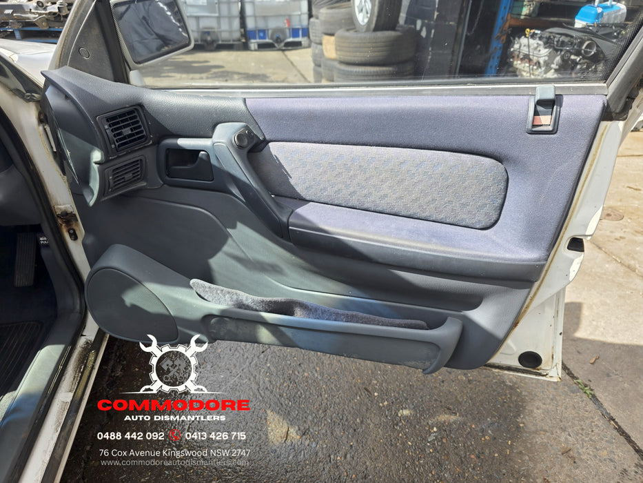 A276 - VS HOLDEN COMMODORE SEDAN - Door Air Vent (DRIVER'S SIDE) TRIM CODE: #25i