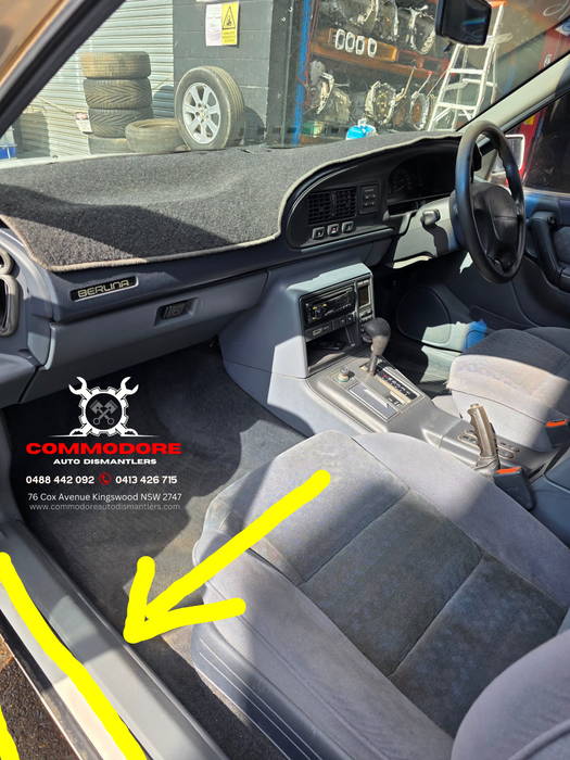 A276 - VS HOLDEN COMMODORE SEDAN - Side Sill Rubber Trim (Pair)