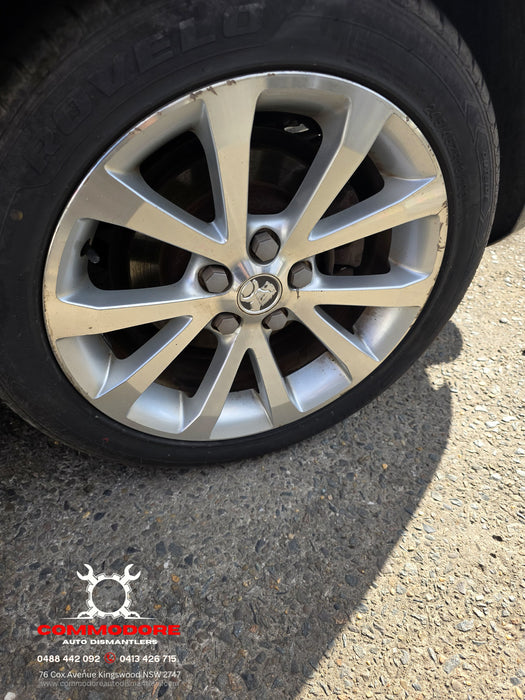 A275 - VE Holden Calais V Series I, V6 LY7 Auto M82 275,XXXkms Paint Code #354N Evoke Mica Metallic