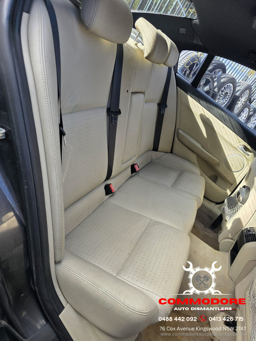 A275 - VE Holden Calais V Series I, V6 LY7 Auto M82 275,XXXkms Paint Code #354N Evoke Mica Metallic