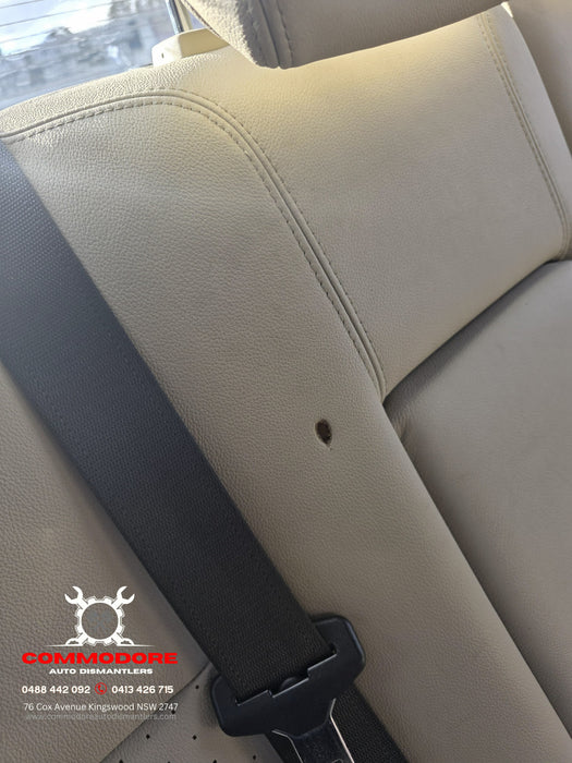 A275 - VE Holden Calais V Series I, V6 LY7 Auto M82 275,XXXkms Paint Code #354N Evoke Mica Metallic