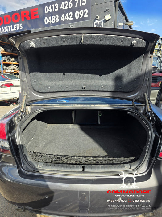 A275 - VE Holden Calais V Series I, V6 LY7 Auto M82 275,XXXkms Paint Code #354N Evoke Mica Metallic