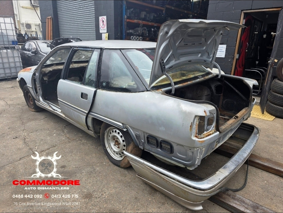 A273 - VQ HOLDEN STATESMAN - REAR BAR
