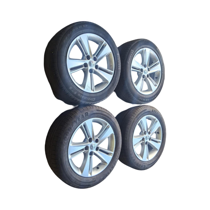 A107 - ZB HOLDEN COMMODORE SEDAN/HATCH - Tyres / Wheel 17" (SET)