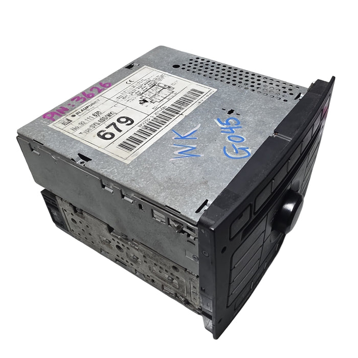 G045 - WK Holden Statesman - Blaupunkt Stereo with PIN CODE Model: 9211670