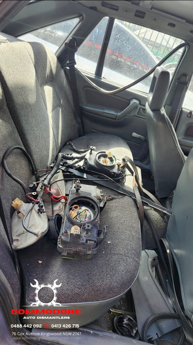 A262 - VP Holden Commodore Sedan - Seatbelt (CENTRE REAR) - Trim: #13i - BLACK
