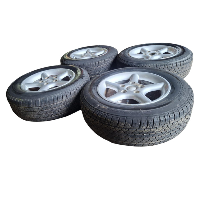 A276 - VS HOLDEN COMMODORE SEDAN - Wheels / Rims 15" SET OF 4