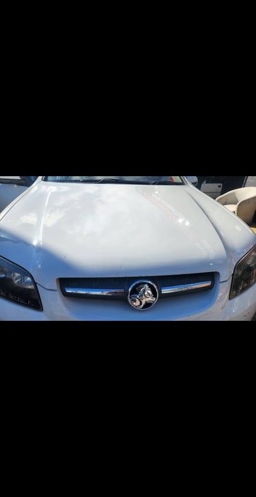 A258 - VE Holden Commodore Omega Series I Sedan V6, Auto  292,XXXkms Heron White #679F