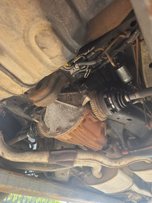 A283 - VS Holden Statesman - Long Range Fuel Tank V8  IRS with Straps / Sender and Filler Neck